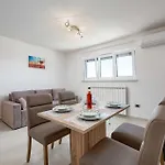 House Nicol Tatil Evi *