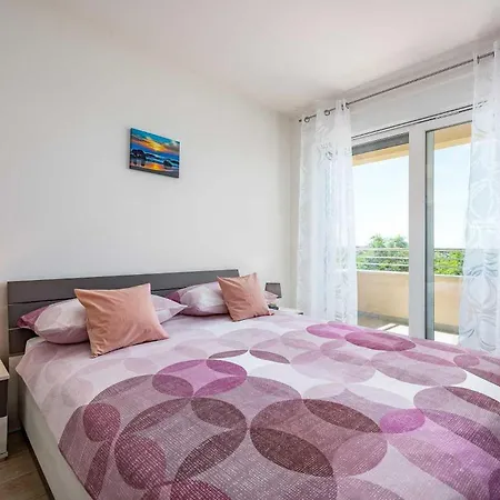 House Nicol * 波雷奇