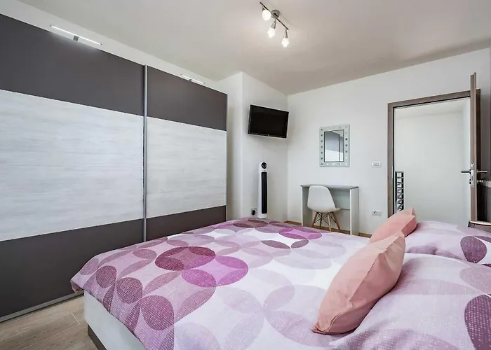 Сasa de vacaciones House Nicol Poreč