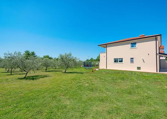 Сasa de vacaciones House Nicol *