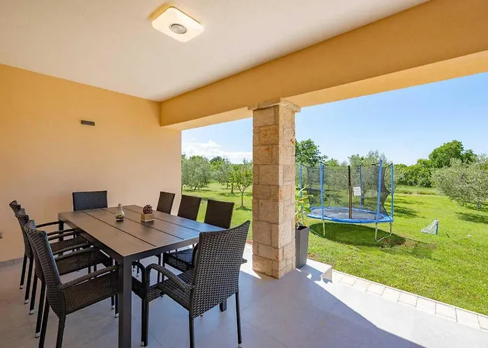 Сasa de vacaciones House Nicol