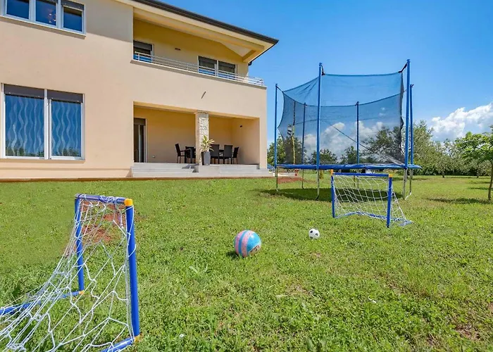 Сasa de vacaciones House Nicol